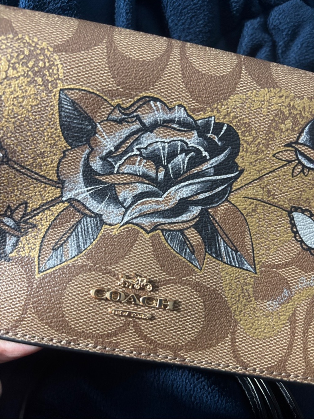 COACH CHELSEA TATTOO ROSE HAYDEN FOLD OVER CROSSBODY TAN/BLACK GLITTER 76771 EUC - Picture 9 of 16